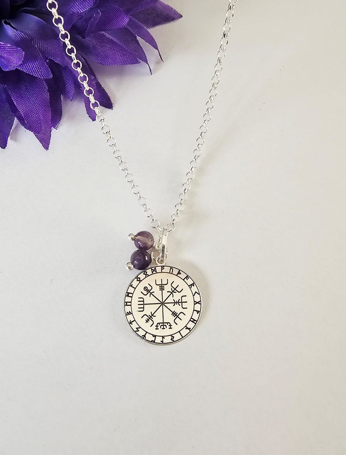 gargantilla-vegvisir